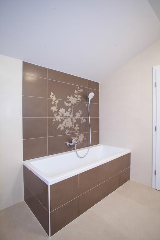 Apartments Lofiel نوفاليا الغرفة الصورة