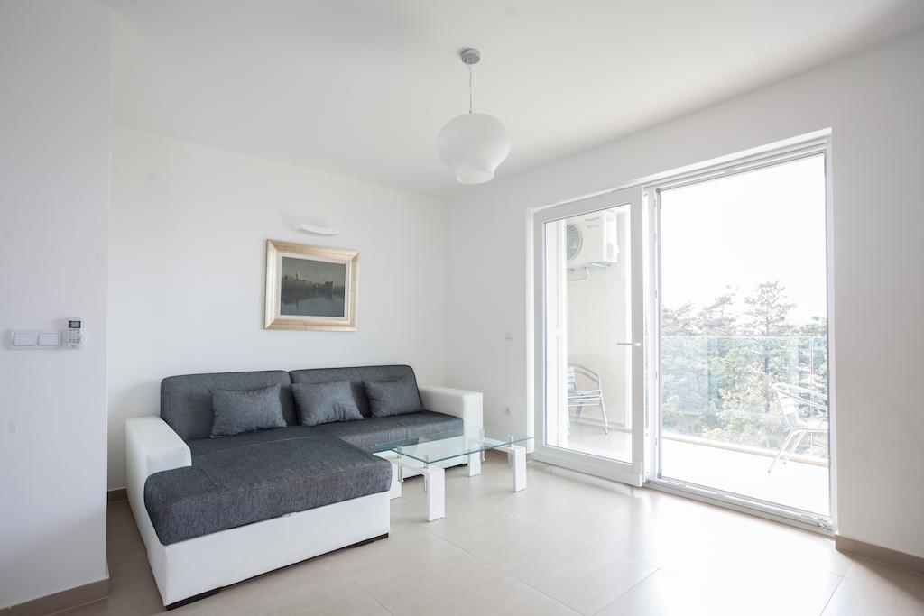 Apartments Lofiel نوفاليا الغرفة الصورة